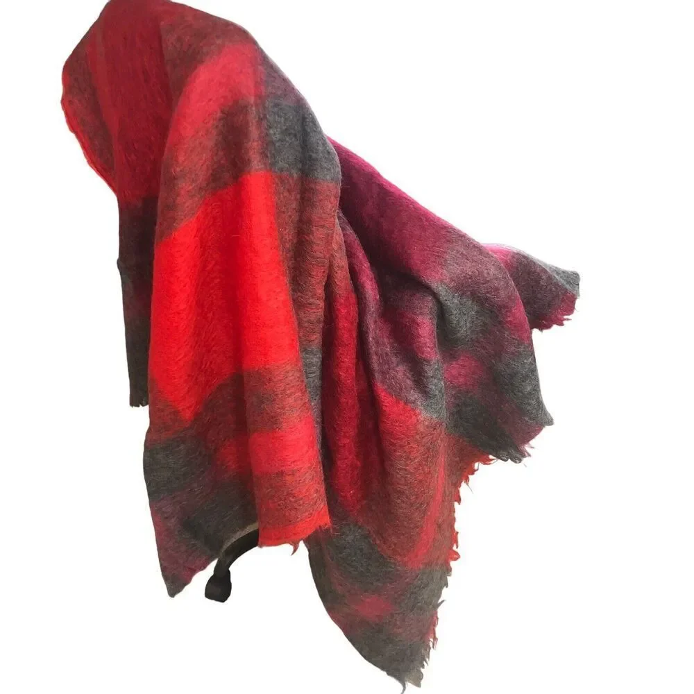 New‎ Royal Scot Plaid Blanket Red Gray Fringe Mohair Wool Afgan 57x70 Vintage
